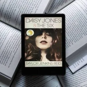 خرید و دانلود نسخه کامل کتاب انگلیسی Daisy Jones & the Six