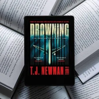Drowning_-the-Rescue-of-Flight-1421-A-Novel_1_1476395013 خرید و دانلود نسخه کامل کتاب انگلیسی Drowning | رمان انگلیسی | کتاب داستان انگلیسی | کتاب خارجی - تصویر 1