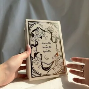 خرید و دانلود نسخه کامل رمان
 آتشم بزن جلد سوم خردم کن اثر طاهره مافی