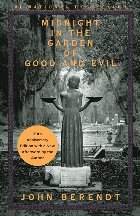 Midnight in the Garden of Good and Evil by John Berendt_6a0ff573db6fa.webp خرید و دانلود نسخه کامل کتاب صوتی انگلیسی نیمهشب در باغ خیر و شر، اثر جان برنت Midnight in the Garden of Good and Evil by John Berendt - تصویر 1